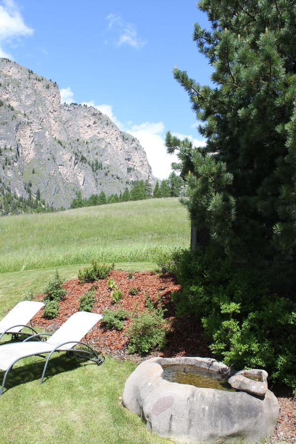 Garni Hotel Rosengarten B&B Selva di Val Gardena Exterior foto